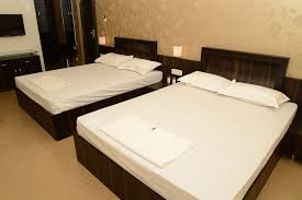 Architectural Design Proposal: Skyline Luxury Hotel