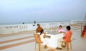 Hotel Sun World – Your Gateway to Sunrises & Serenity in Kanyakumari 🌅🏨