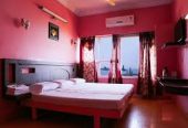 Hotel Maadhini – A Comfortable Stay with a View of the Ocean & Temples 🌊🛕