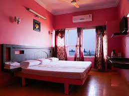 Hotel Maadhini – A Comfortable Stay with a View of the Ocean & Temples 🌊🛕