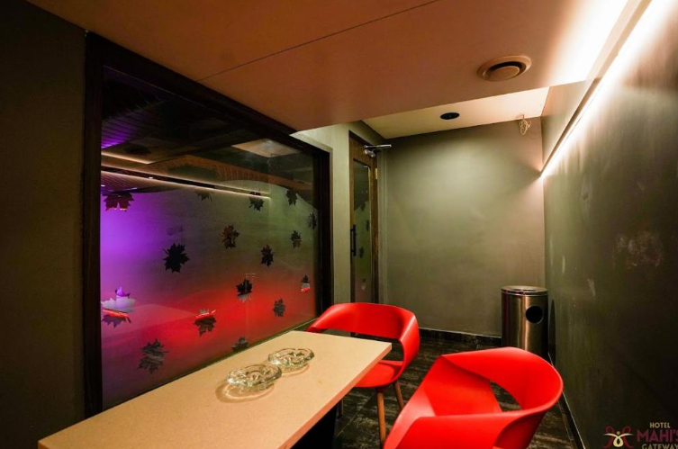 Experience Comfort & Elegance at Hotel Mahi’s Gateway