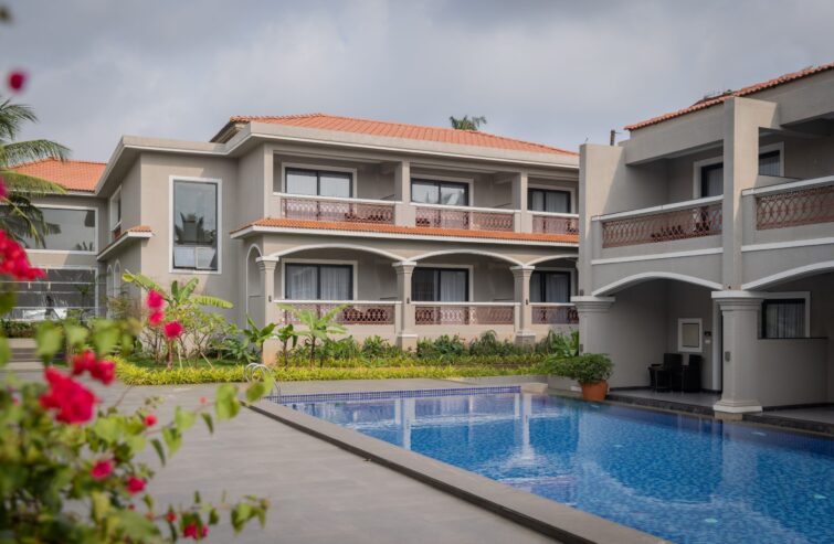 Chalston Beach Resort – Garden Oasis & Beachfront Dining on Calangute Beach, Goa