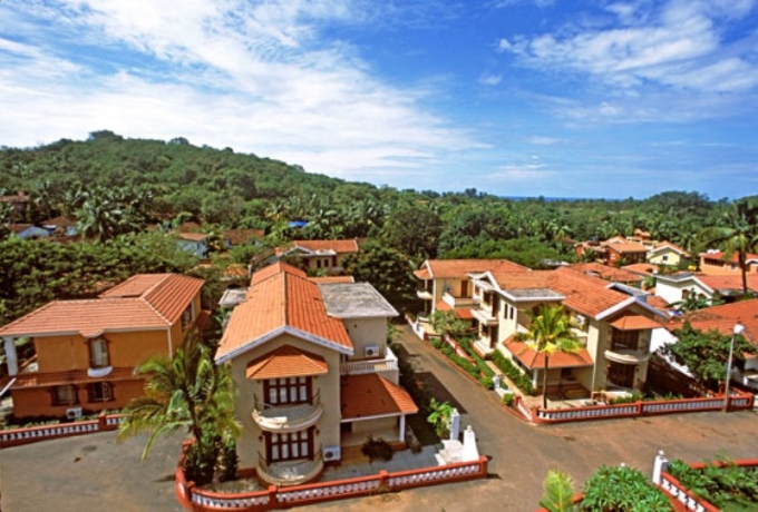 Aguada Anchorage Resort, Sinquerim – Private Pool Villas & Tropical Gardens