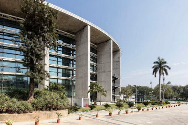 Dr. Syama Prasad Mookerjee Swimming Pool Complex – Olympic-Grade Aquatic Facility in New Delhi