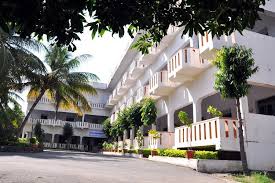 Roever College of Engineering & Technology