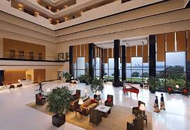 The Oberoi Mumbai – Luxe Seafront Grandeur at Nariman Point