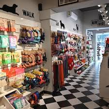 Heads Up For Tails – Premium Pet Supply & Grooming in Khan Market, Delhi
