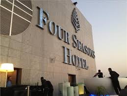Four Seasons Hotel Mumbai – Sky‑High Luxury & Seafront Elegance in Worli