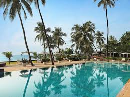 Novotel Mumbai Juhu Beach – Beachfront Comfort & Chic City Escape