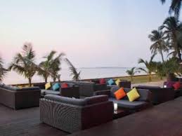 Novotel Mumbai Juhu Beach – Beachfront Comfort & Chic City Escape