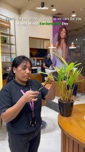 Naturals Unisex Salon