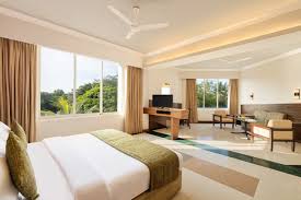 🌟 Stay Central, Stay Stylish at Hotel Sangam, Thanjavur! 🌟
