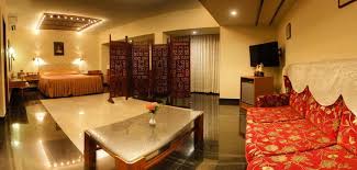 Hotel Parisutham: Poolside Serenity & Temple Heritage in Thanjavur