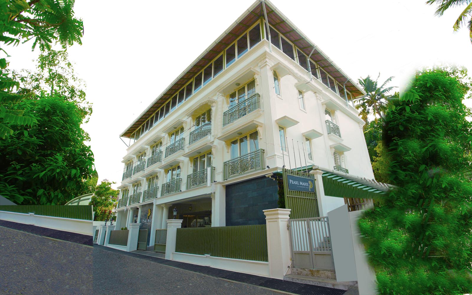 Hotel Pearl – Mahe, Puducherry | Serene Stays by the Sea with Comfort & Charm